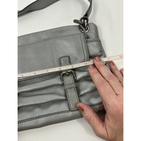 Cole Haan Crossbody Bag Silver Leather Buckles Outside Pocket Zipper Closure - Picture 4 of 11
